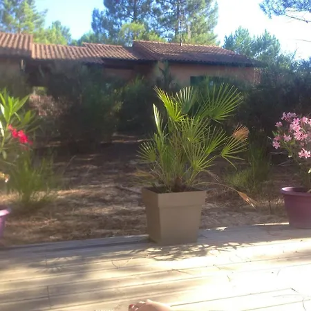 Maison De 2 Avec Piscine Partagee Et Terrasse A Et Maa A 2 Km De La Plage
